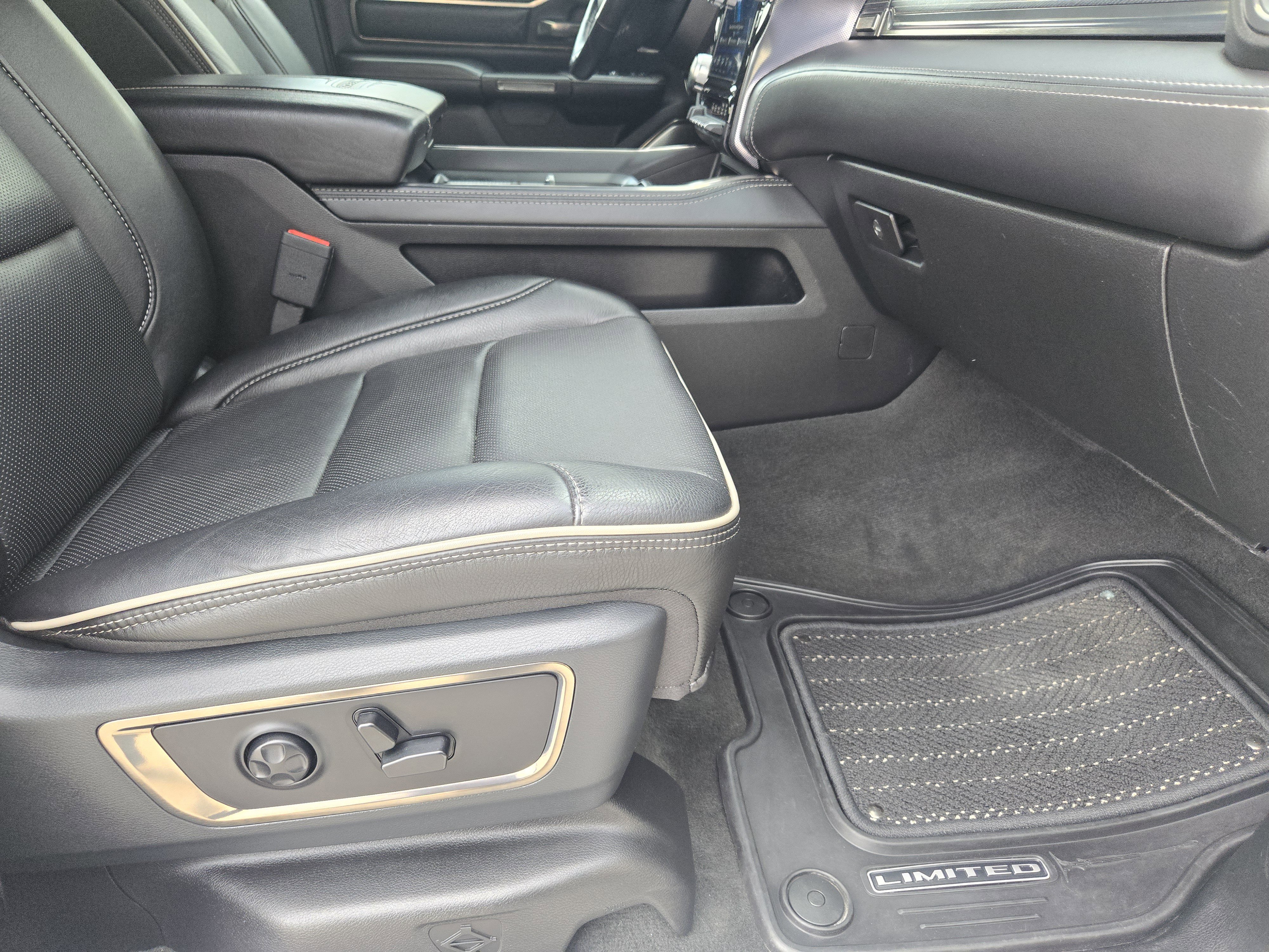 Used 2020 RAM 1500 Limited image 17