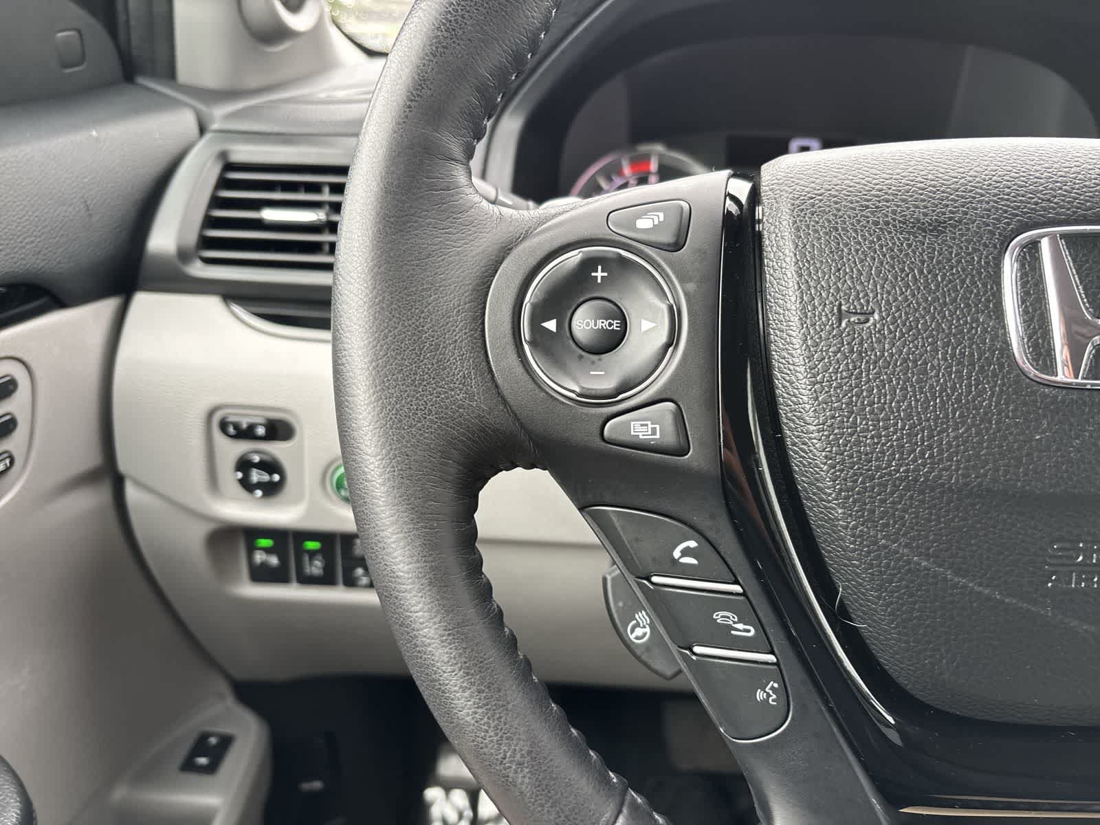 Used 2017 Honda Pilot Elite image 16