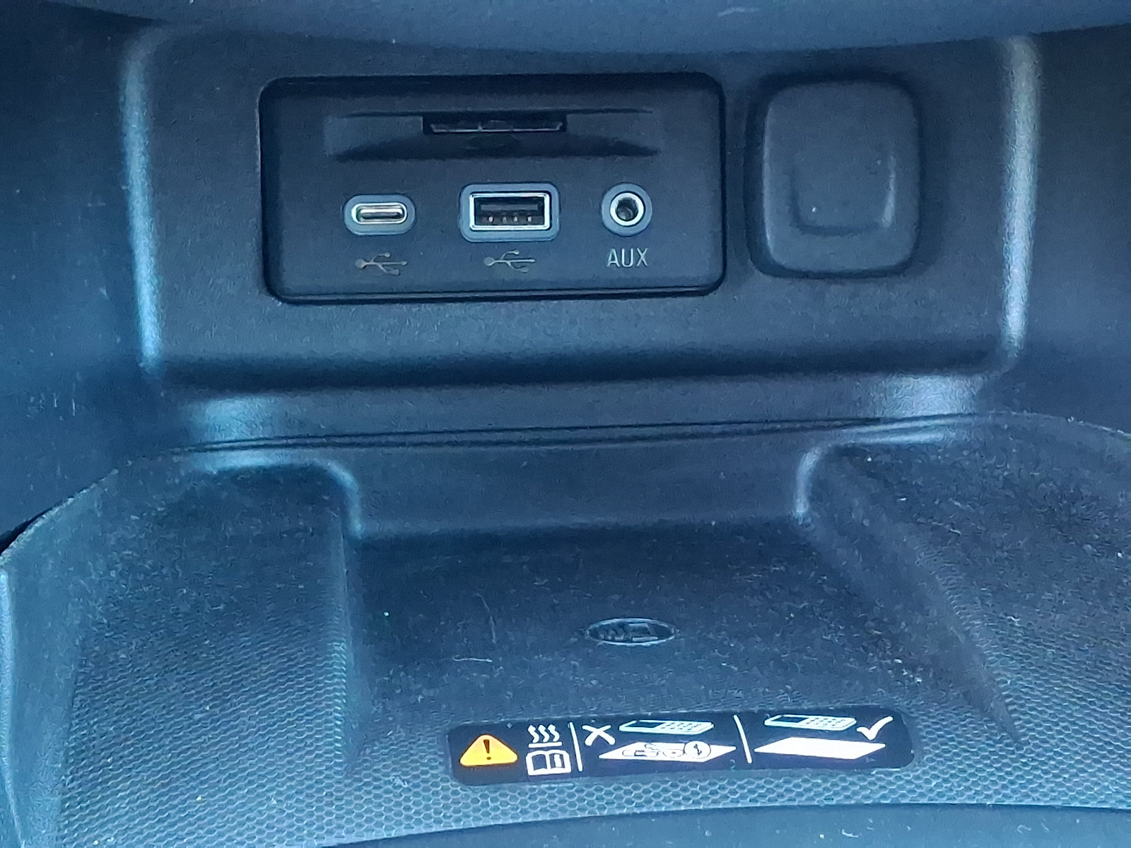 Used 2020 Chevrolet Equinox Premier AWD/4WD image 26