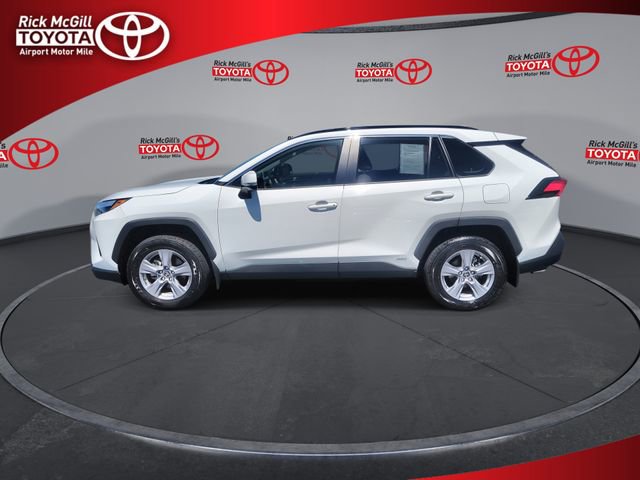 Used 2024 Toyota RAV4 LE AWD/4WD image 5