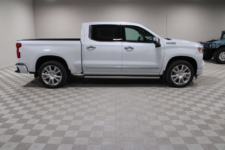 New 2026 Chevrolet Silverado 1500 High Country AWD/4WD image 13