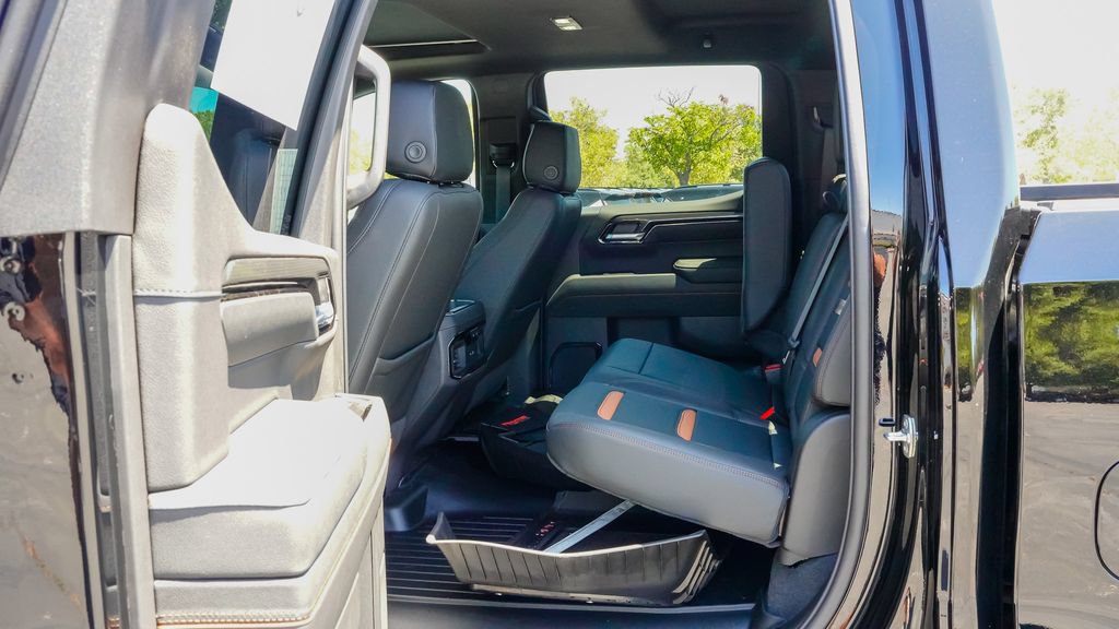 New 2026 GMC Sierra 1500 AT4 w/ AT4 Premium Package AWD/4WD image 12