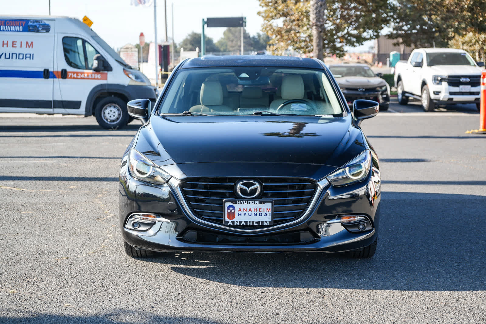 Used 2017 MAZDA MAZDA3 Grand Touring w/ Premium Equipment Package FWD image 2