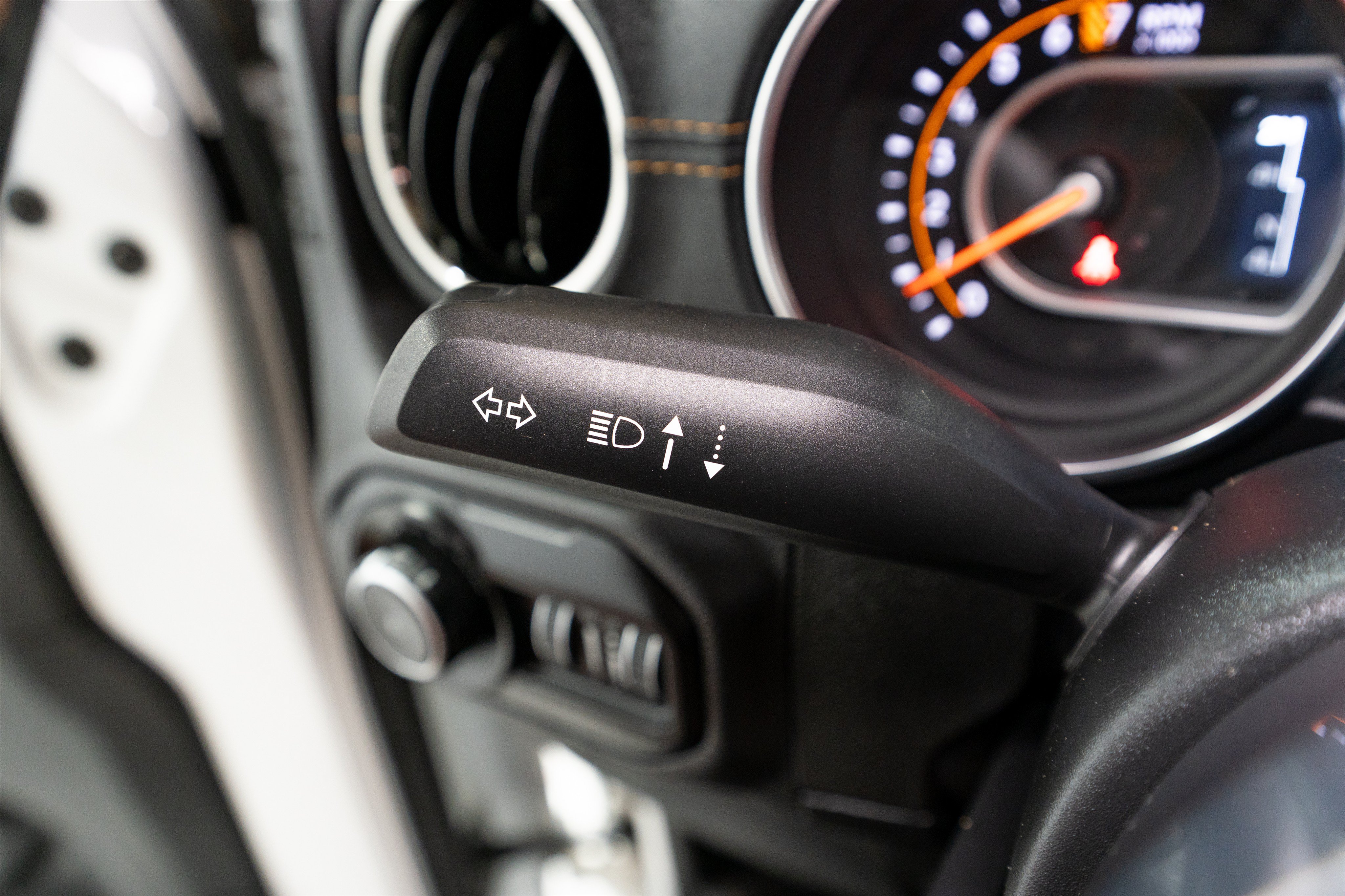 Used 2020 Jeep Wrangler Unlimited Sahara AWD/4WD image 30
