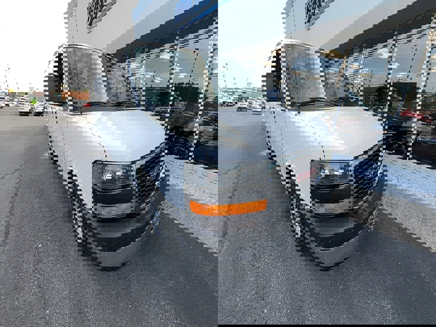 Used 2017 GMC Savana 2500 image 2