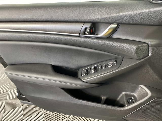 Used 2020 Honda Accord EX image 25