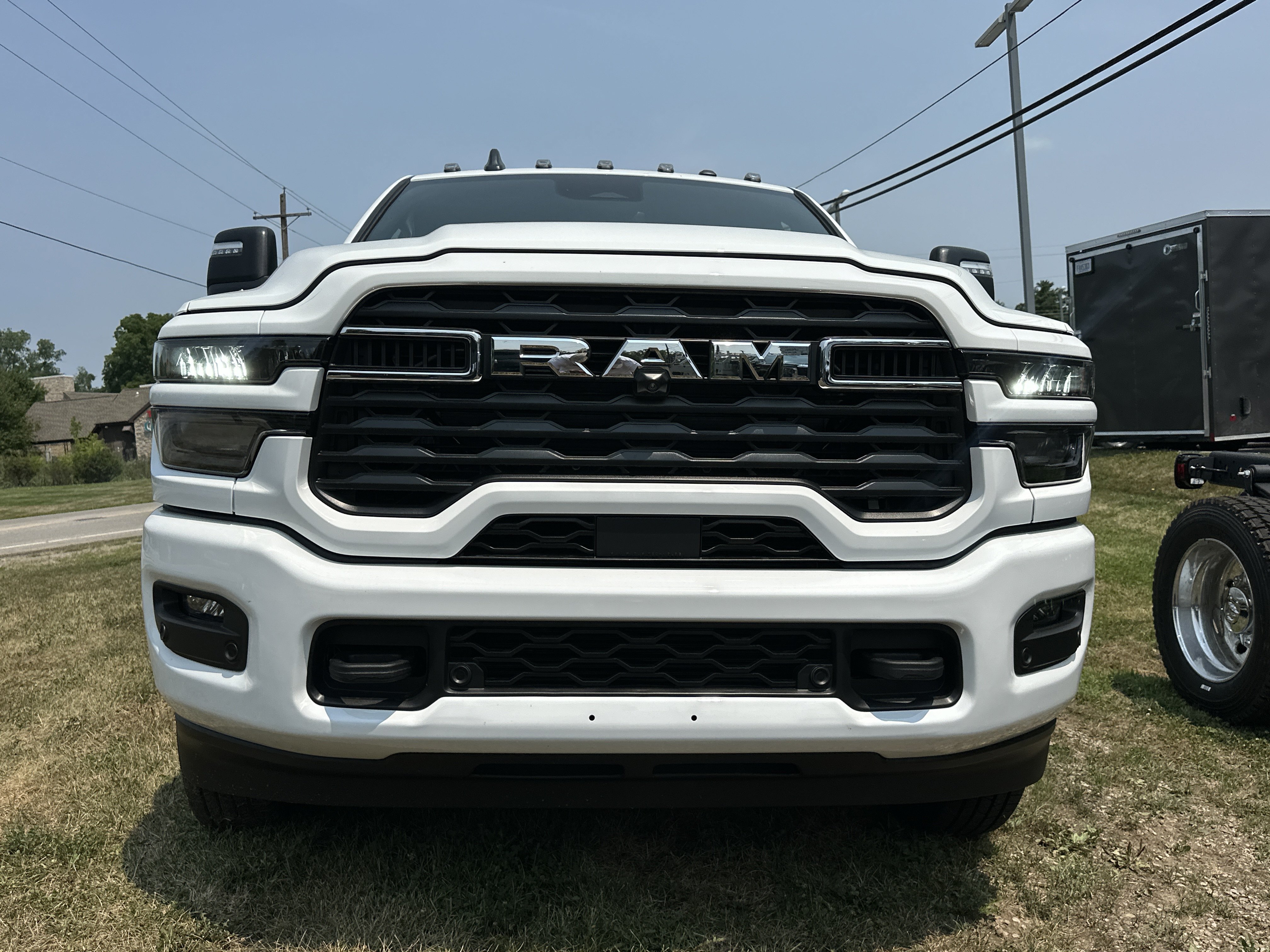 New 2026 RAM 3500 Big Horn AWD/4WD image 24