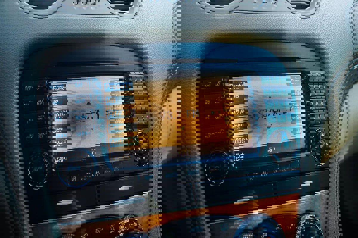 Used 2005 Mercedes-Benz SL 500 image 22