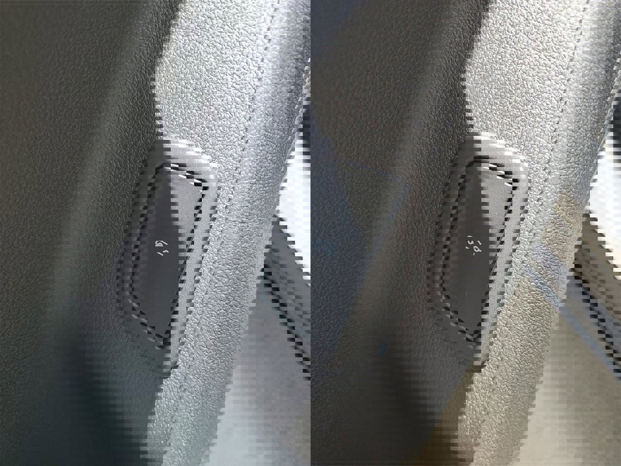 New 2026 Chevrolet Traverse LT w/ Driver Confidence Package image 17