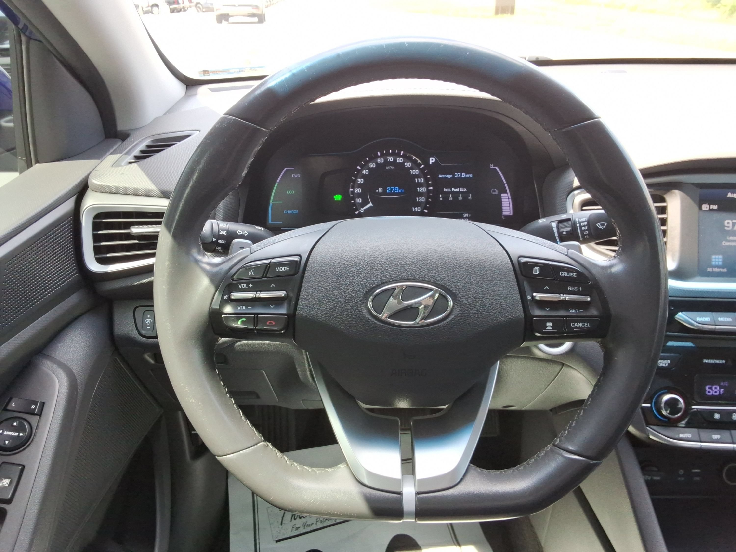 Used 2019 Hyundai Ioniq Limited FWD image 11