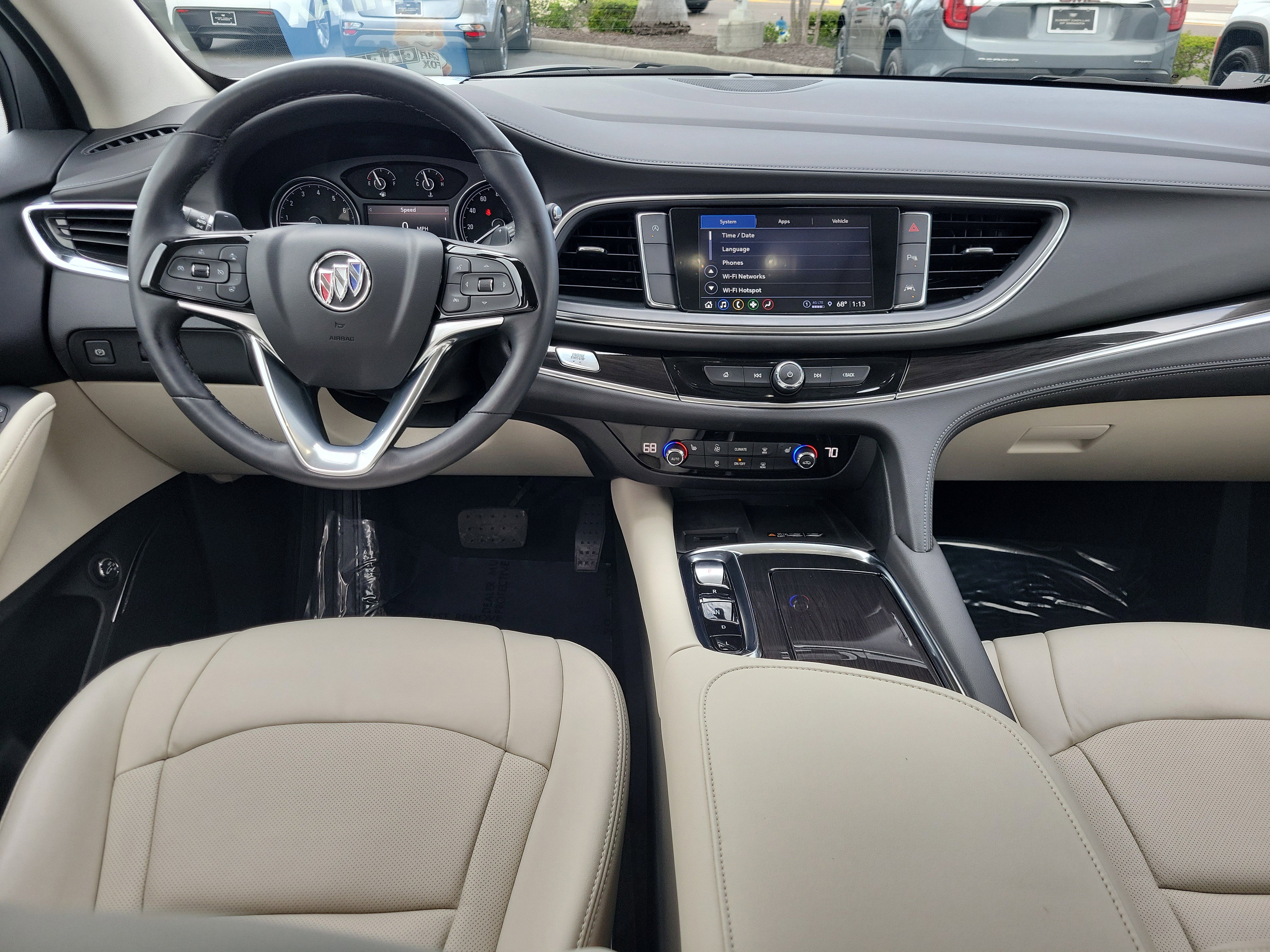 Used 2024 Buick Enclave Essence image 13