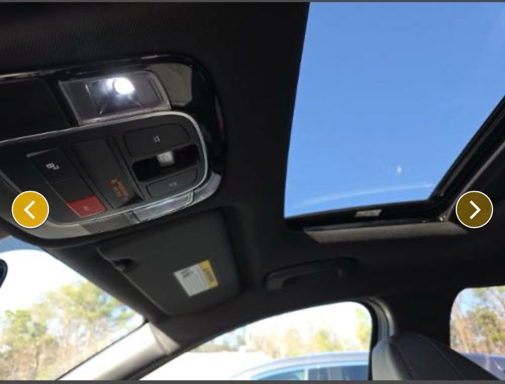 Used 2025 Hyundai Santa Cruz Limited image 10