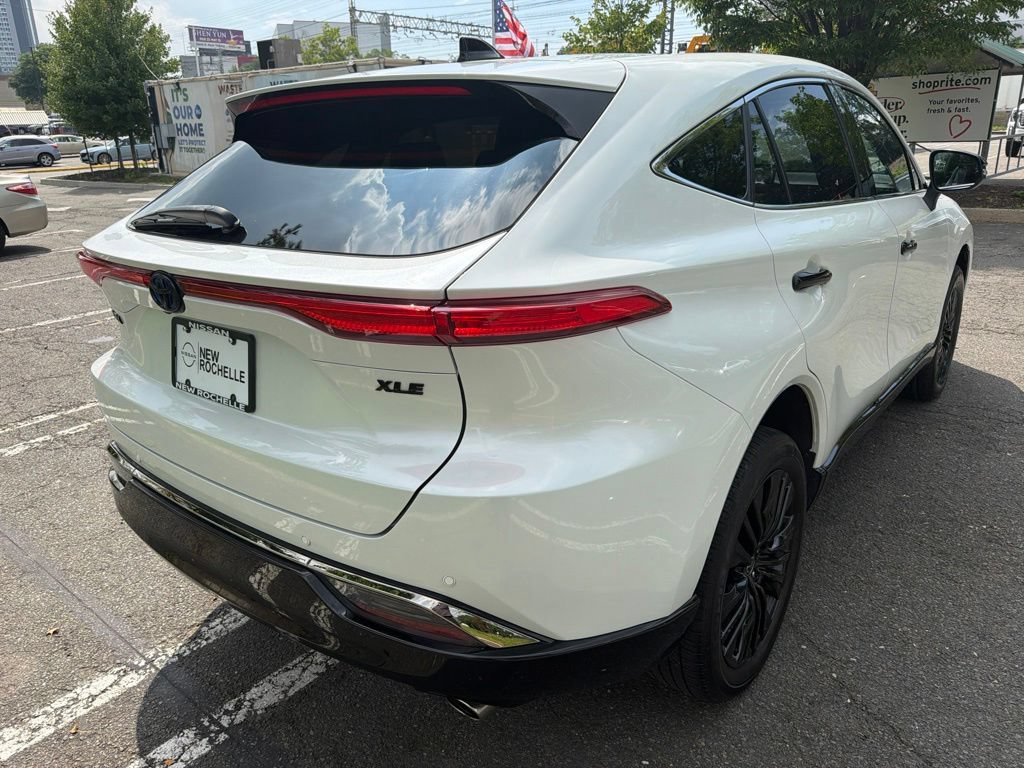 Used 2023 Toyota Venza Nightshade AWD/4WD image 6