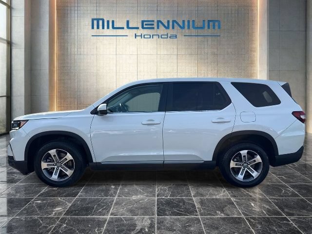 Used 2024 Honda Pilot EX-L image 2