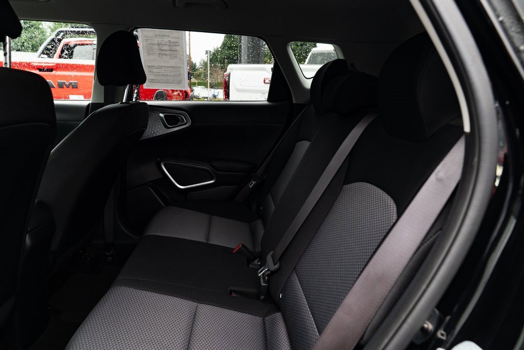 Used 2024 Kia Soul LX w/ Option Group 015 image 20
