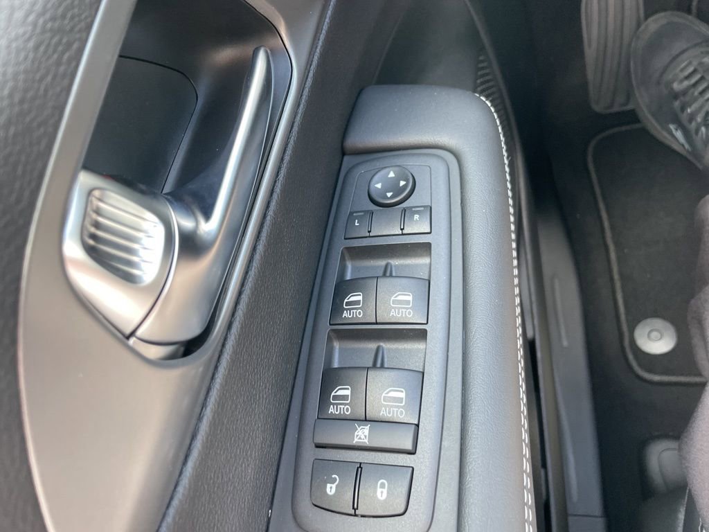 New 2026 Chrysler Pacifica Select image 24
