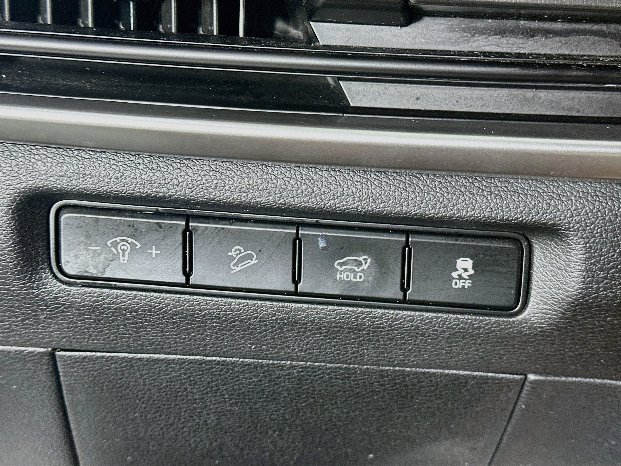 Used 2025 Kia Telluride S FWD image 17
