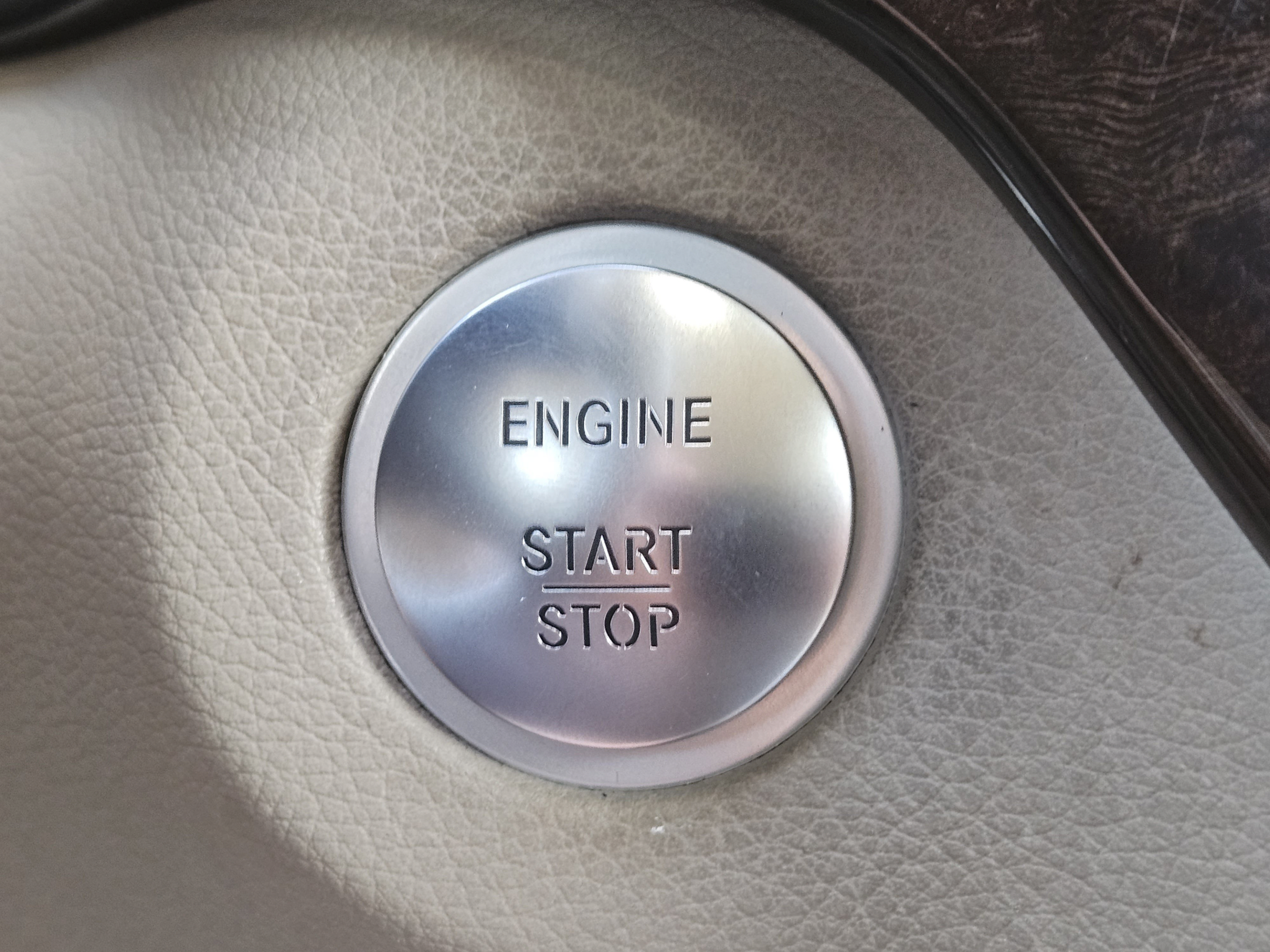 Used 2015 Mercedes-Benz GL 450 4MATIC image 17