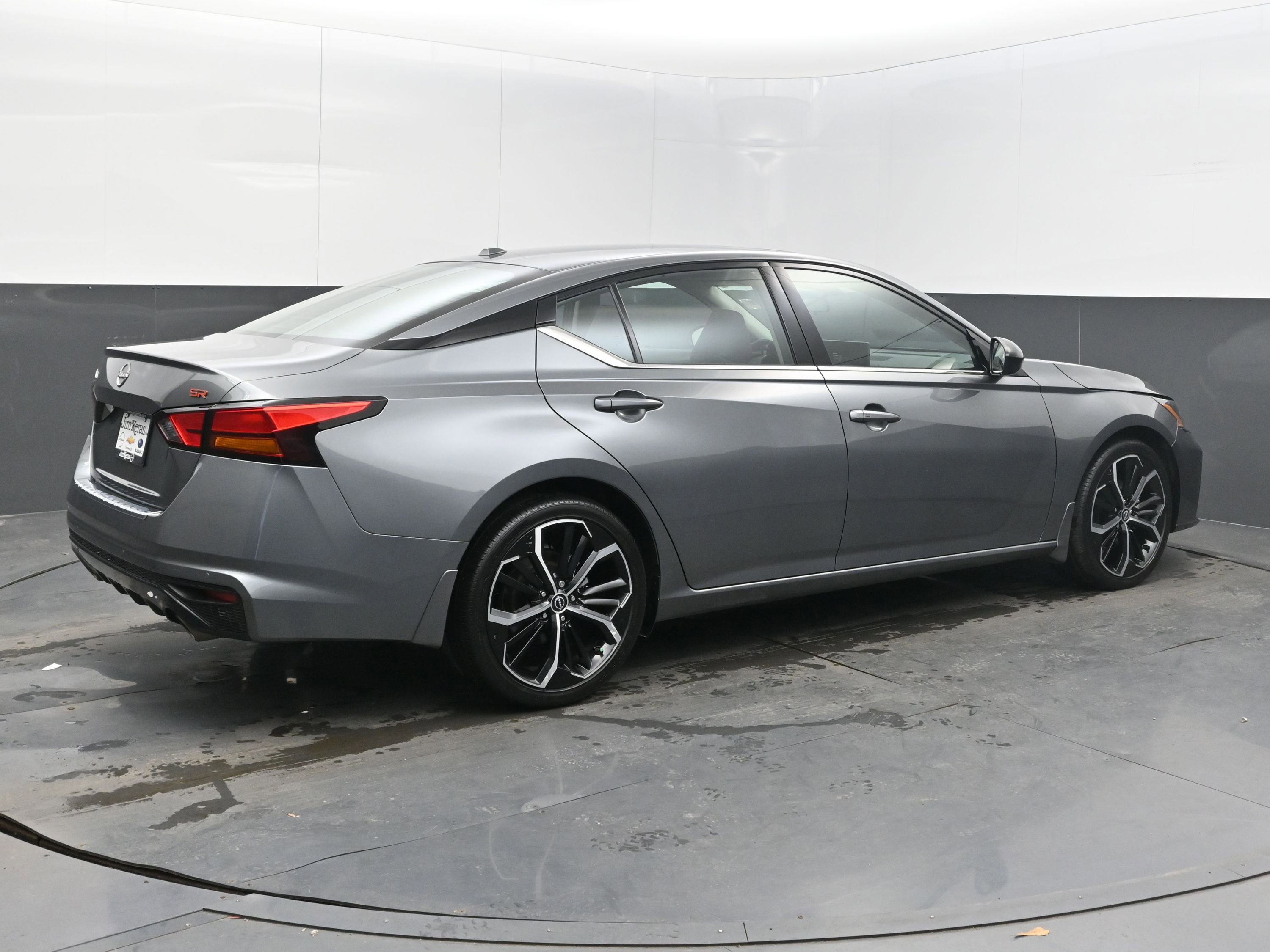 Certified 2023 Nissan Altima 2.5 SR w/ SR Premium Package image 7