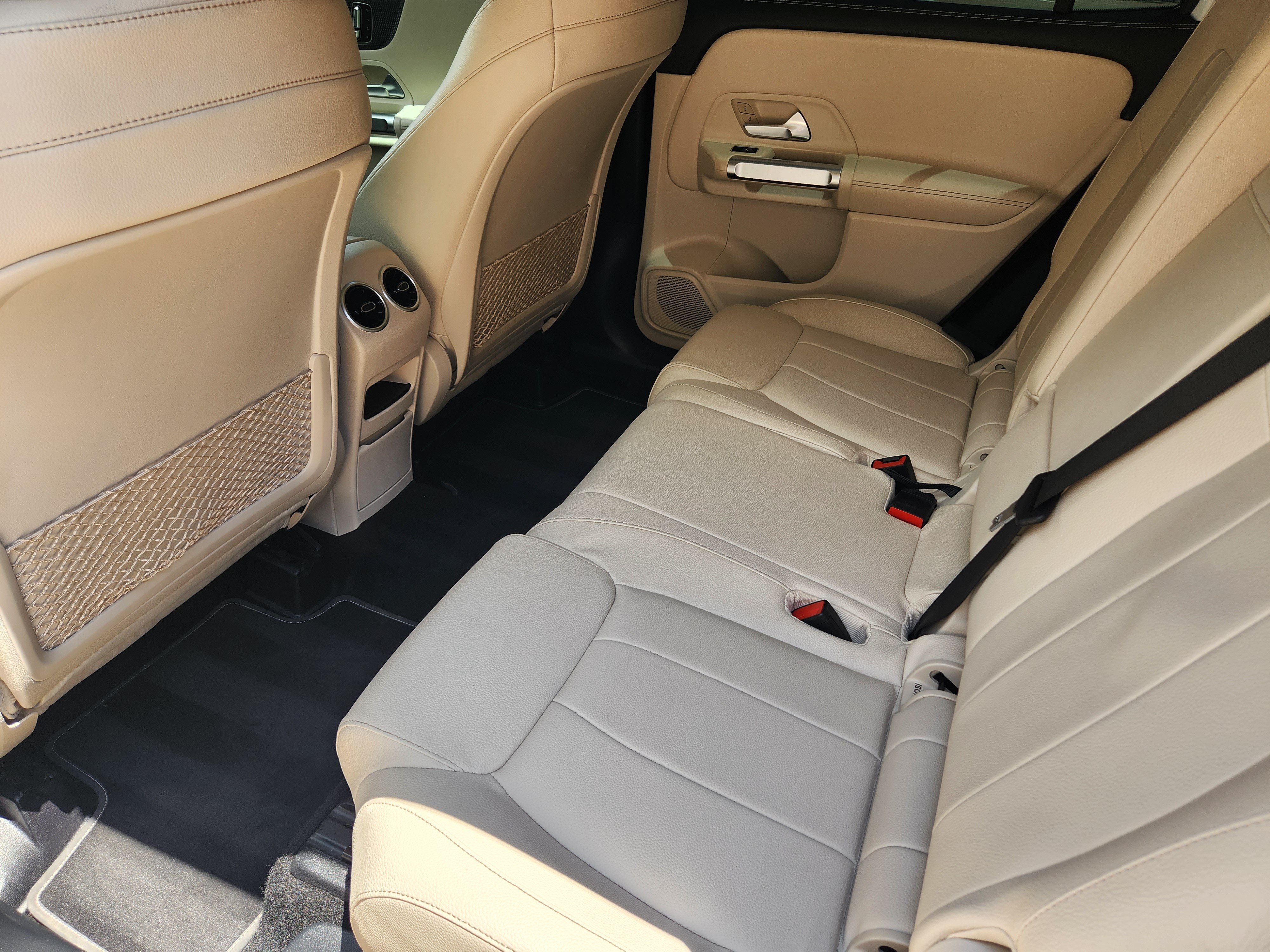 Used 2021 Mercedes-Benz GLB 250 image 29