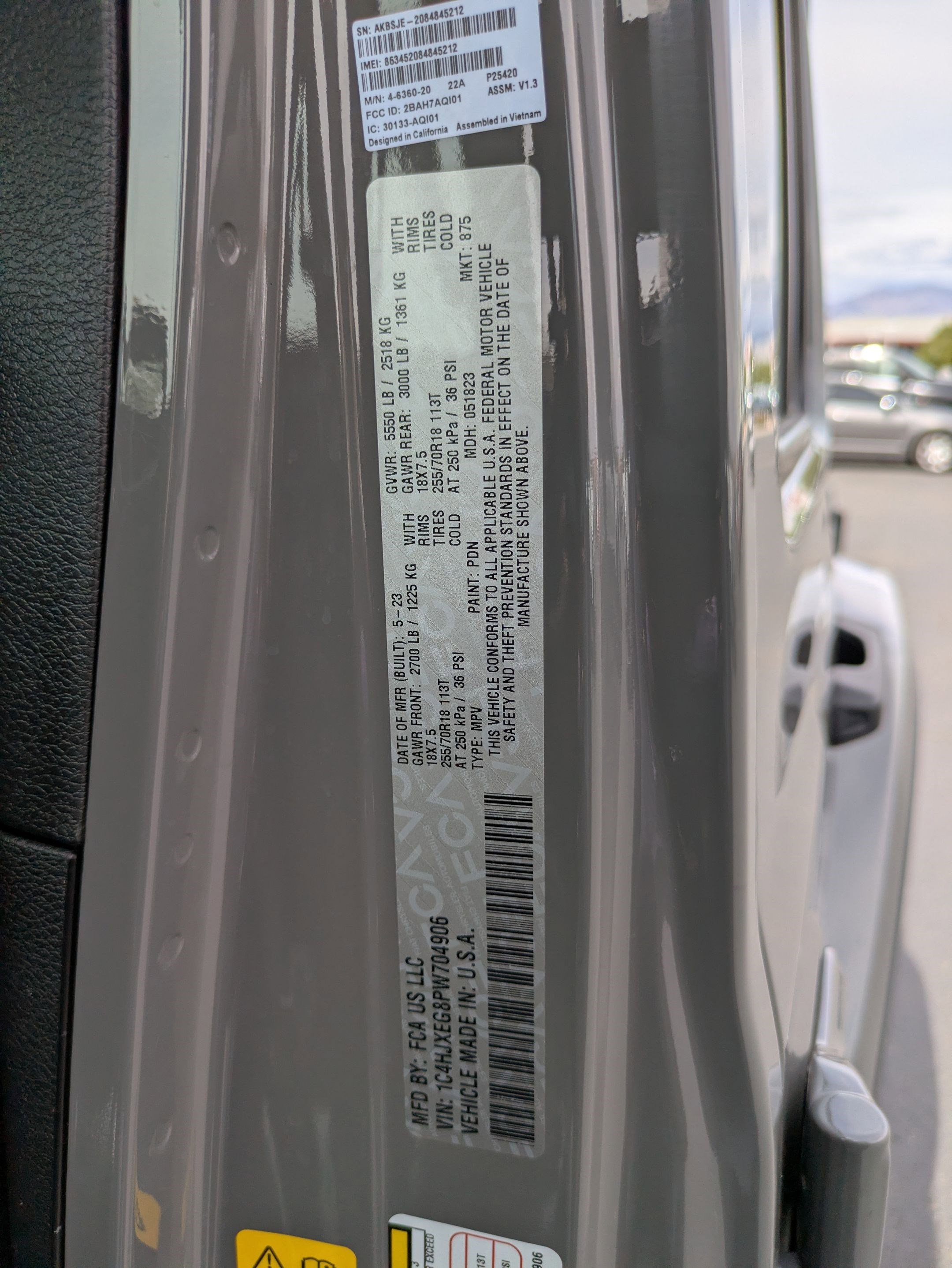Used 2023 Jeep Wrangler Unlimited Sahara AWD/4WD image 33