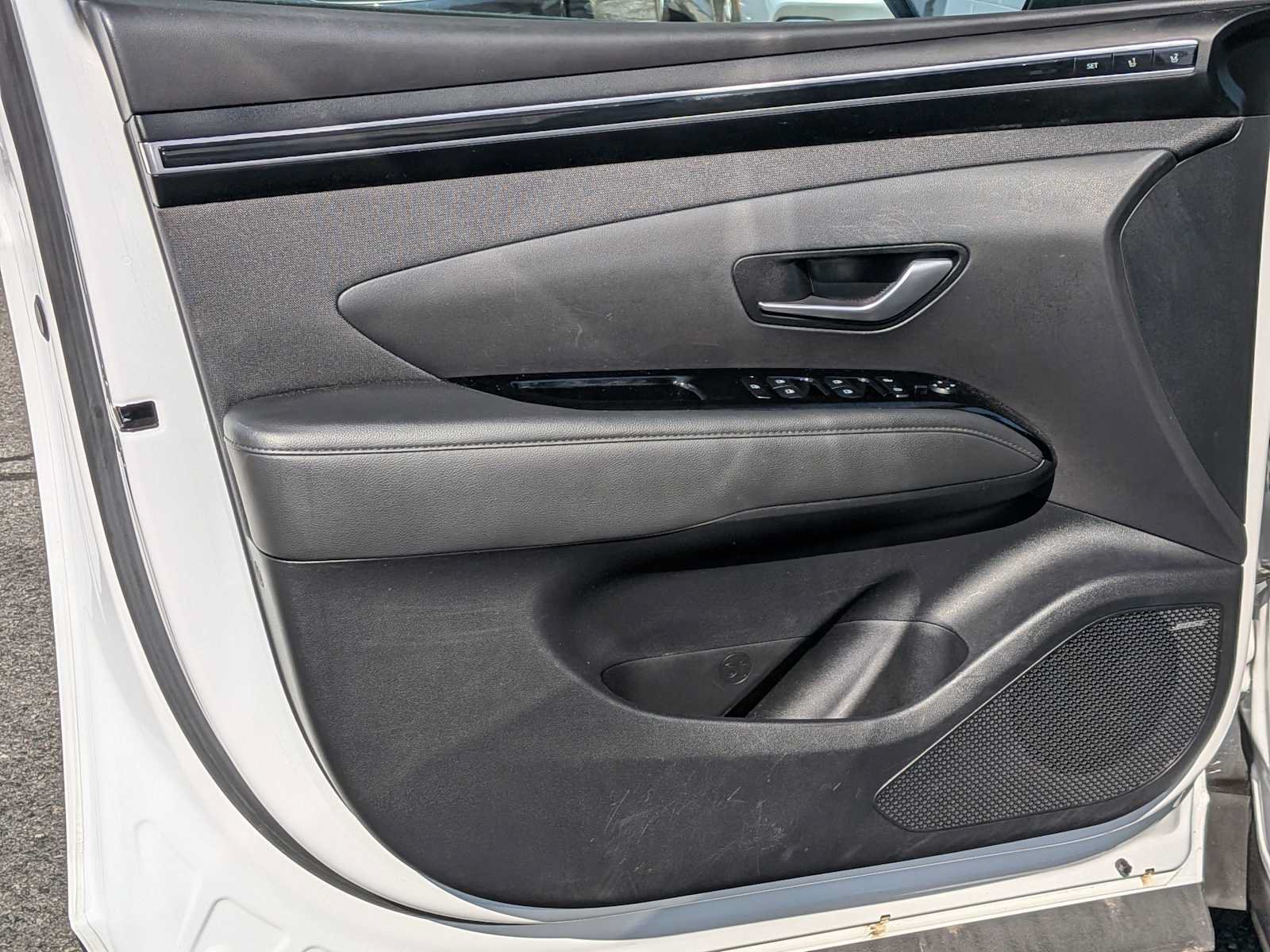 Used 2023 Hyundai Tucson Limited AWD/4WD image 10