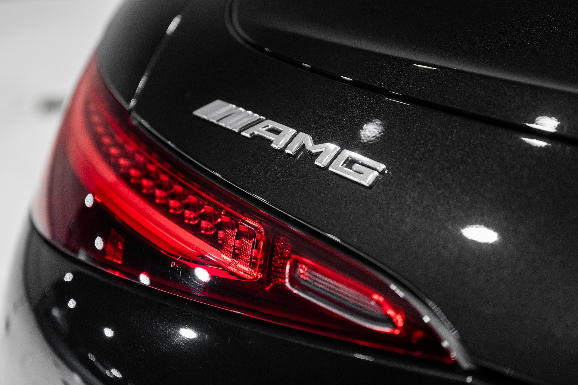 Used 2023 Mercedes-Benz SL 63 AMG 4MATIC image 14