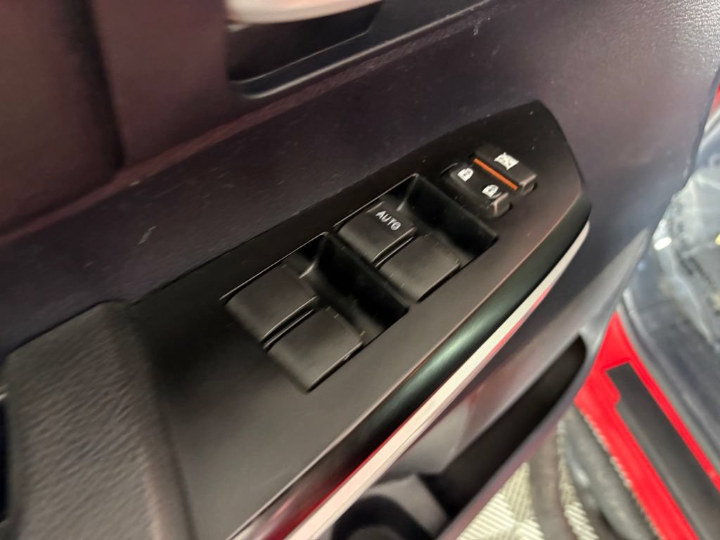 Used 2014 Toyota Tundra SR5 AWD/4WD image 13