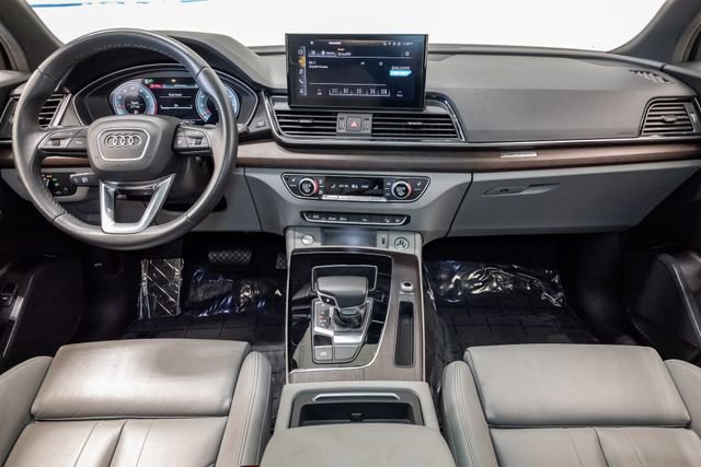 Used 2022 Audi Q5 2.0T Premium Plus w/ Premium Plus Package AWD/4WD image 24
