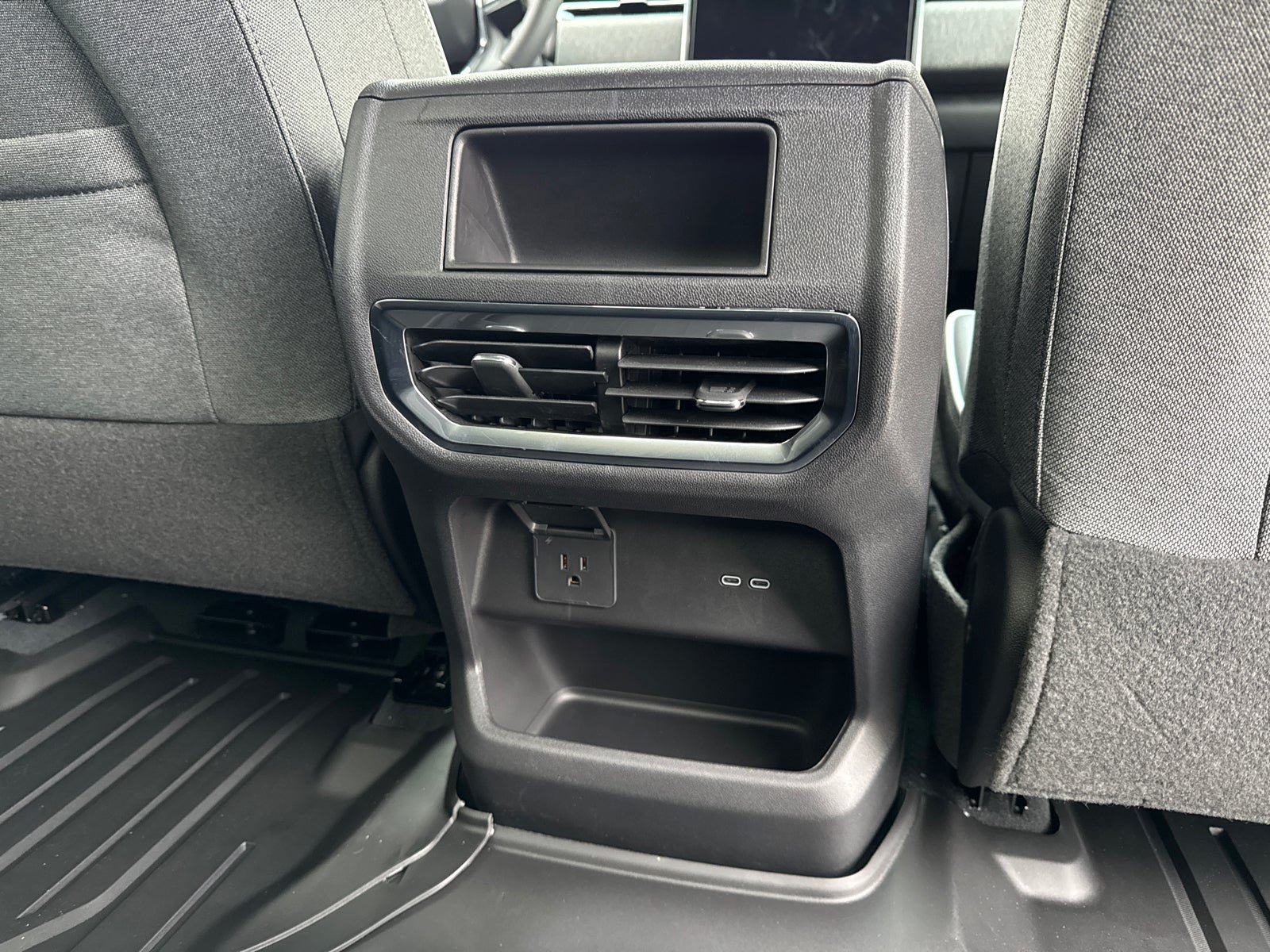 Used 2026 GMC Sierra EV Elevation AWD/4WD image 19