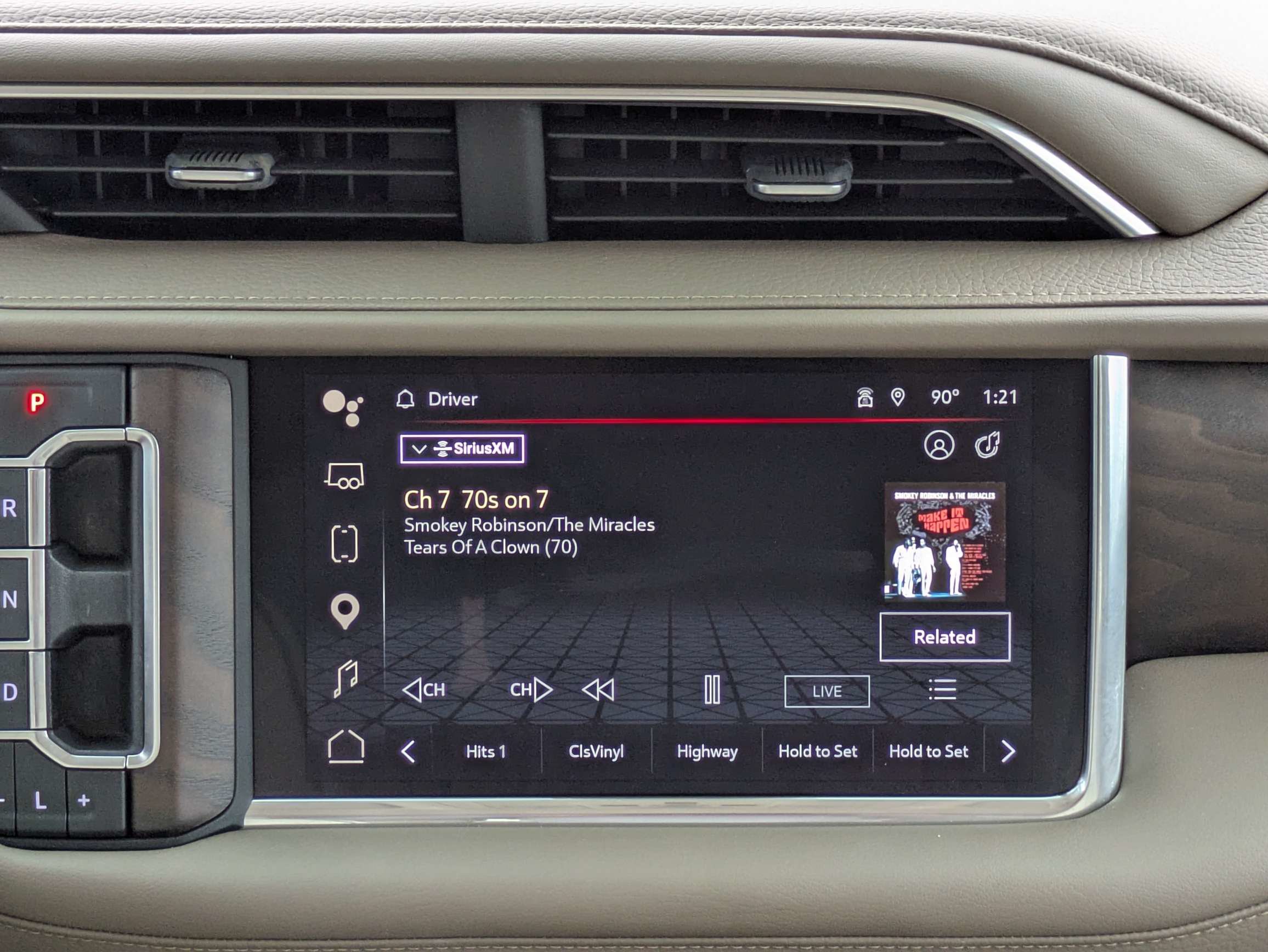 Used 2022 GMC Yukon XL Denali AWD/4WD image 18