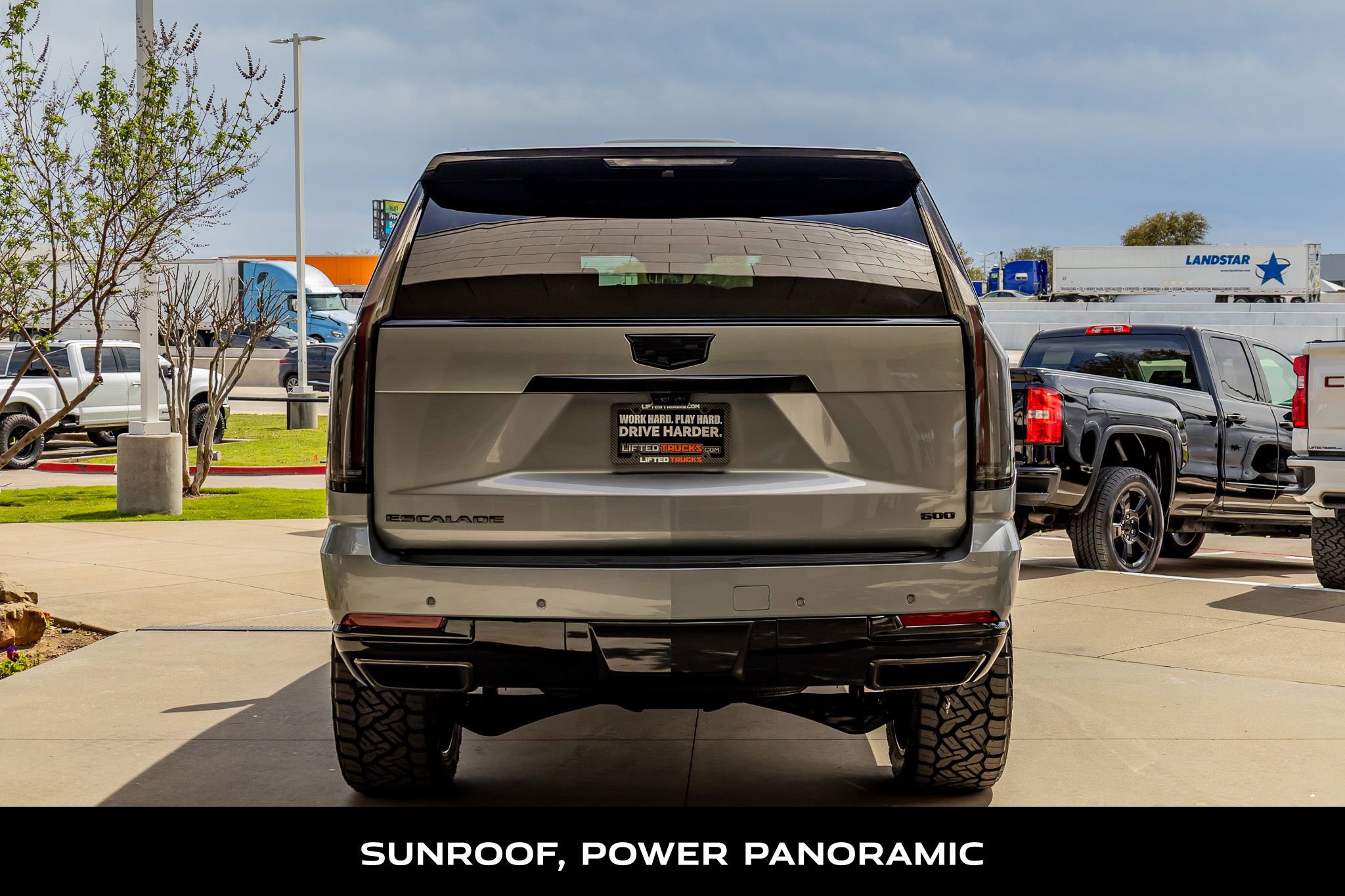Used 2026 Cadillac Escalade Platinum Sport w/ LPO, ONYX Package image 8