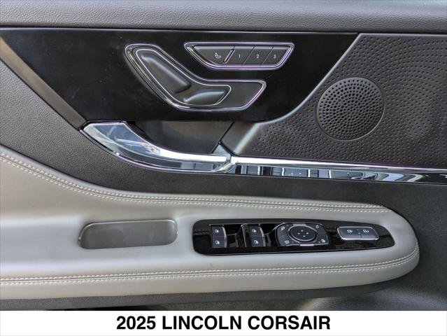 New 2025 Lincoln Corsair Reserve image 7