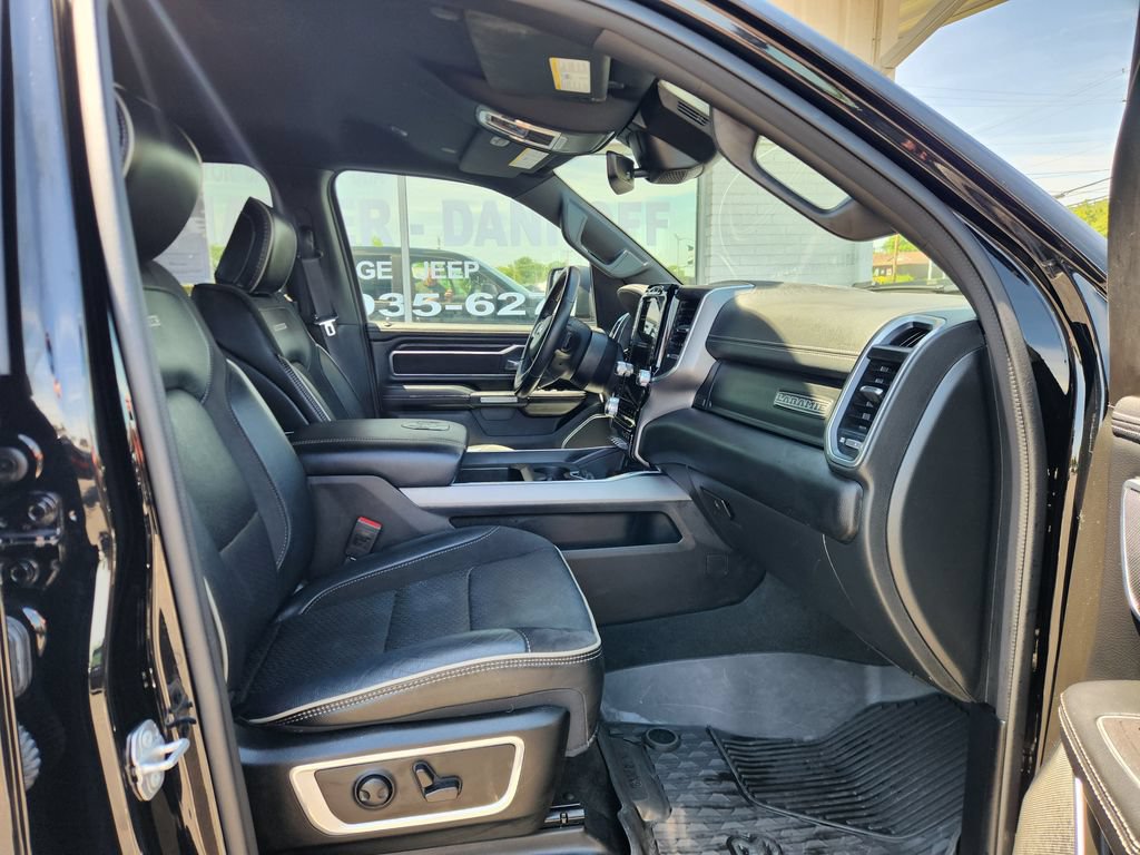 Used 2023 RAM 1500 Laramie AWD/4WD image 11