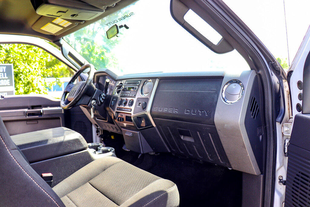 Used 2009 Ford F250 Lariat image 21