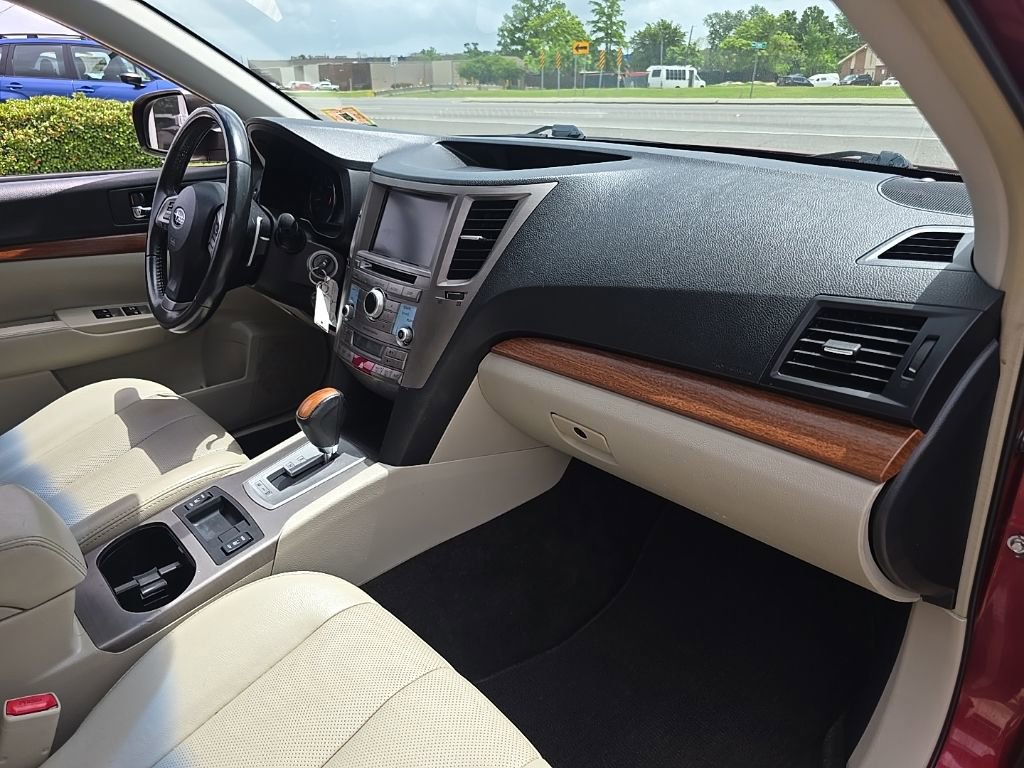 Used 2013 Subaru Outback 3.6R Limited image 29