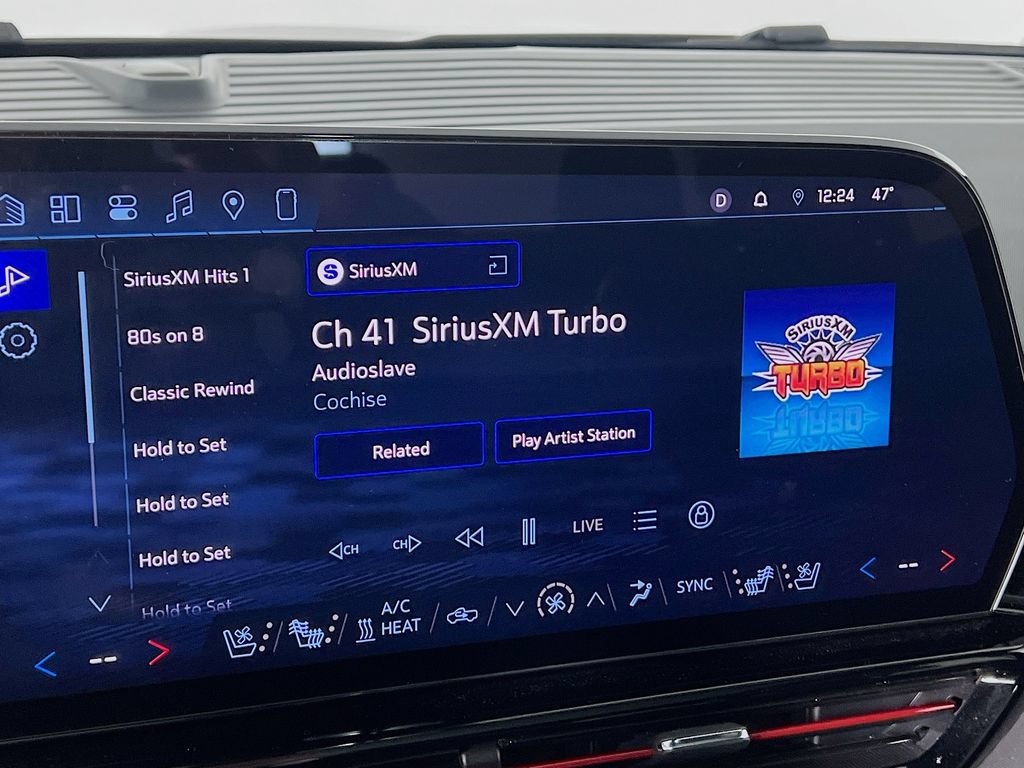 Certified 2025 Chevrolet Silverado EV RST AWD/4WD image 11