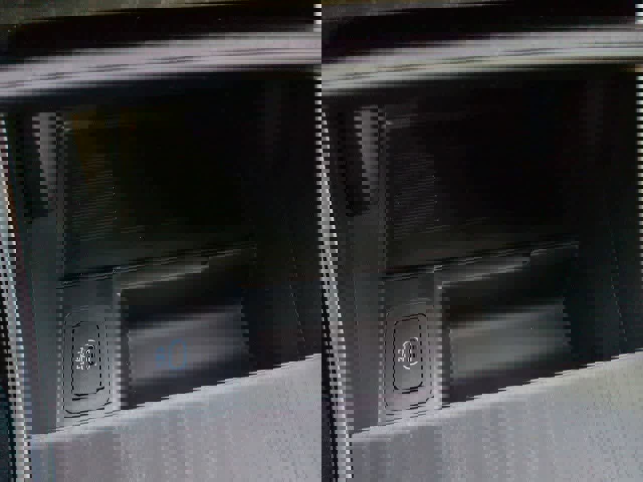 New 2026 Land Rover Range Rover Evoque S image 32