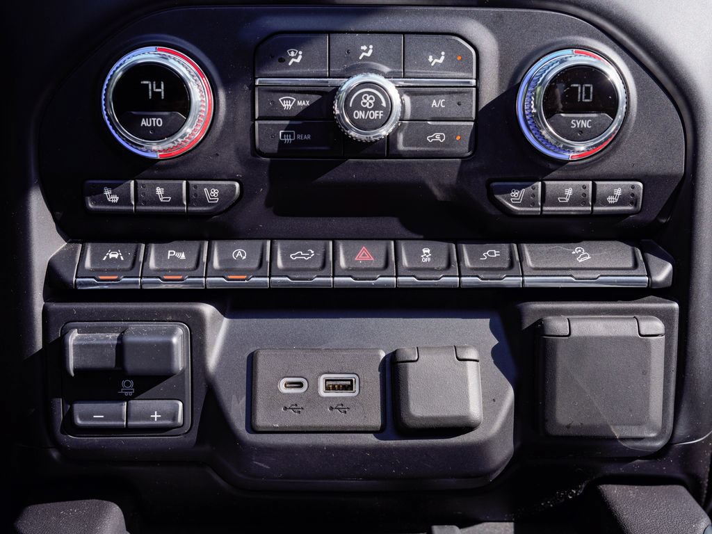 Used 2020 GMC Sierra 1500 AT4 w/ AT4 Premium Package AWD/4WD image 20