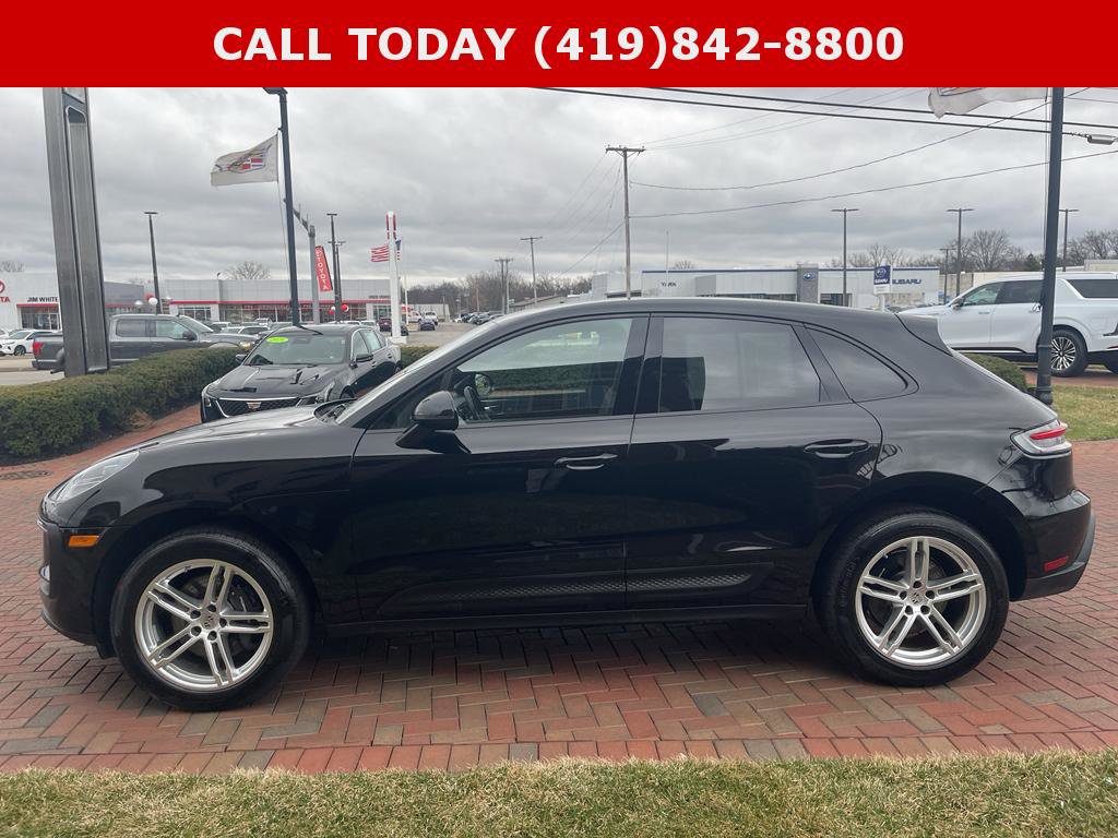Used 2024 Porsche Macan Turbo image 11