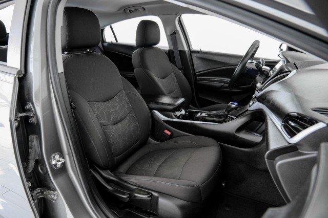 Used 2017 Chevrolet Volt LT w/ Comfort Package FWD image 33