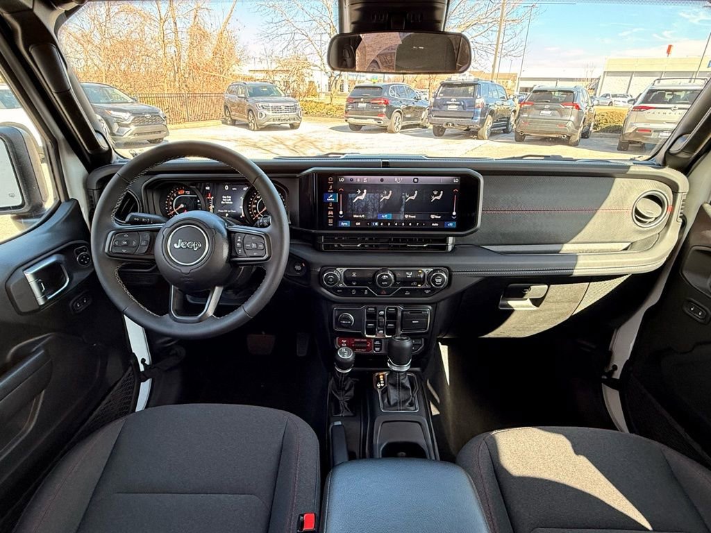 Used 2025 Jeep Wrangler Unlimited Rubicon image 32