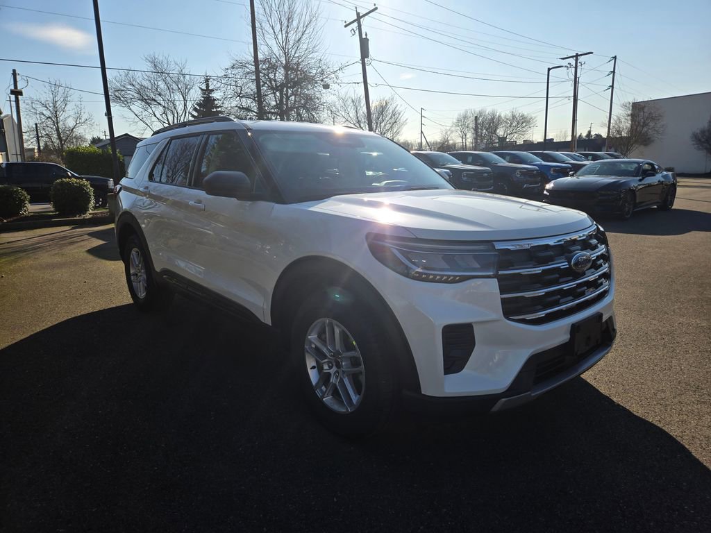 New 2026 Ford Explorer Active image 3