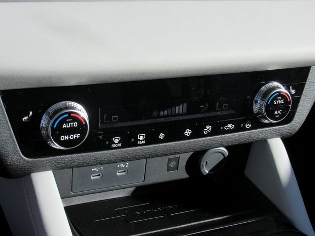 New 2026 Mitsubishi Outlander SE FWD image 17