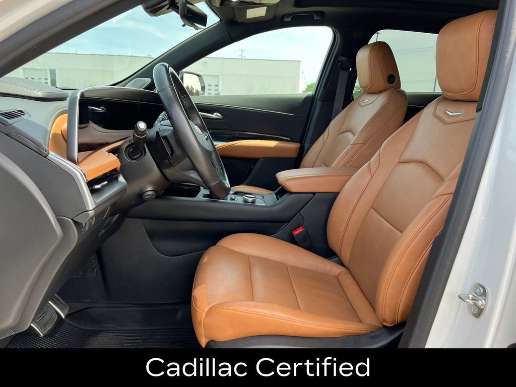 Certified 2024 Cadillac XT4 Sport AWD/4WD image 3