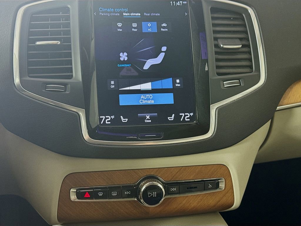Used 2021 Volvo XC90 T6 Momentum image 18