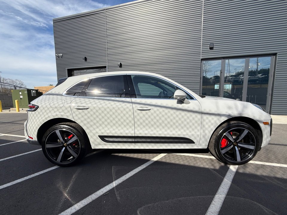 New 2026 Porsche Macan S image 8