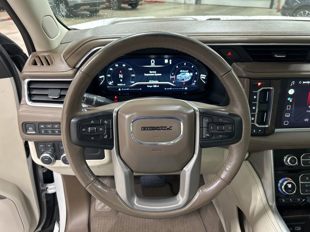 Used 2022 GMC Yukon XL Denali image 15