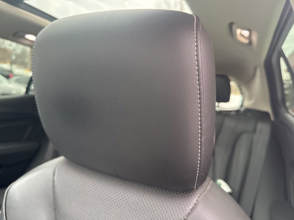 Used 2021 Buick Envision Essence w/ Sport Touring Package image 29