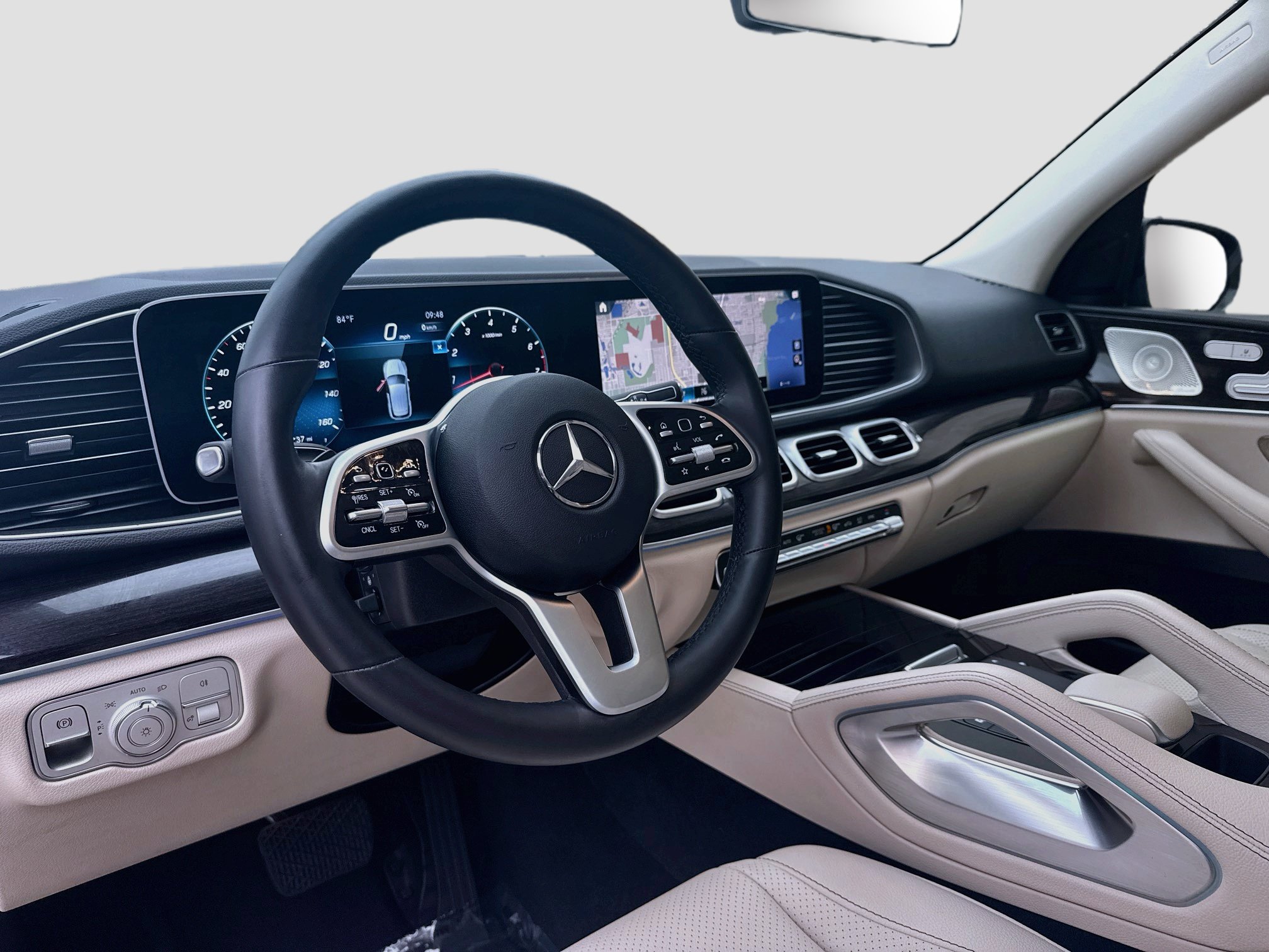 Used 2022 Mercedes-Benz GLE 350 4MATIC w/ AMG Line Exterior image 9